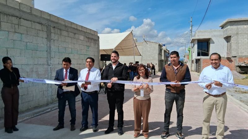 Se realiza entrega de obra de pavimentación con adoquín en Velazco Extracto